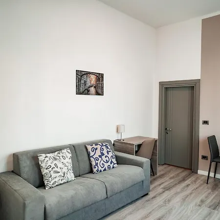 ベッド・アンド・ブレックファスト Angelica 4*