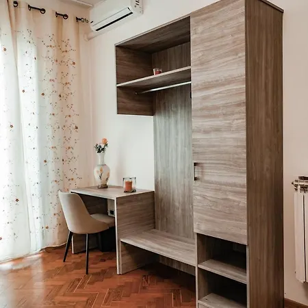 Angelica Bed and Breakfast Μέστρε